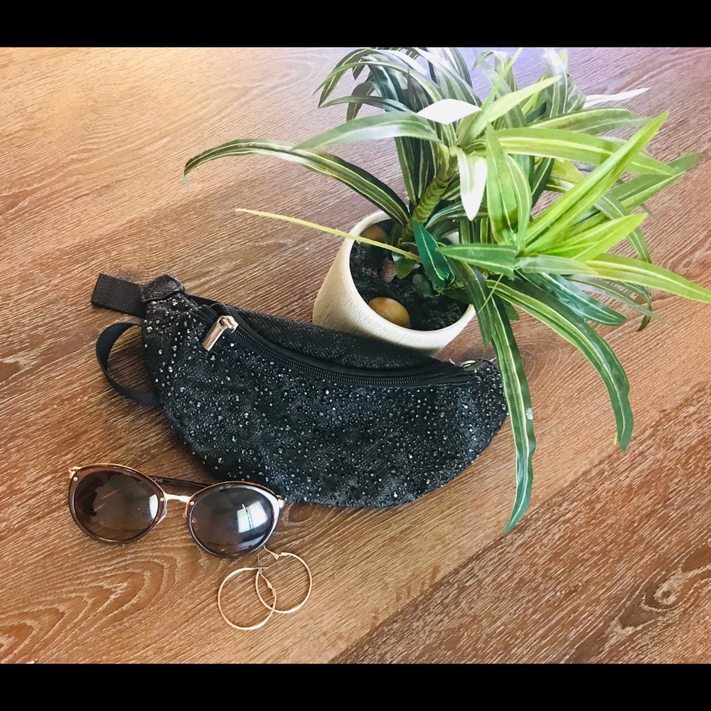 Fanny Pac - Picture 2 of 4